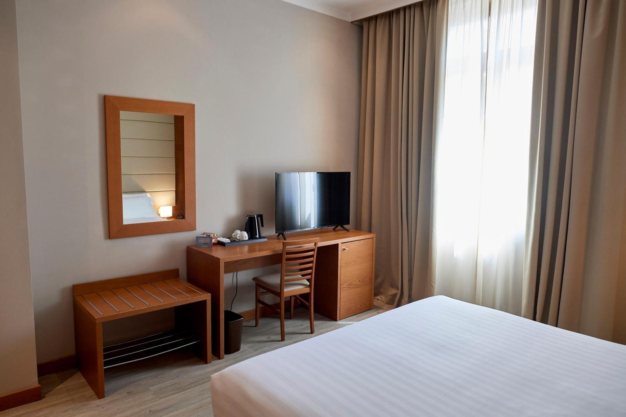 Occidental Aurelia Hotel Róma Kültér fotó